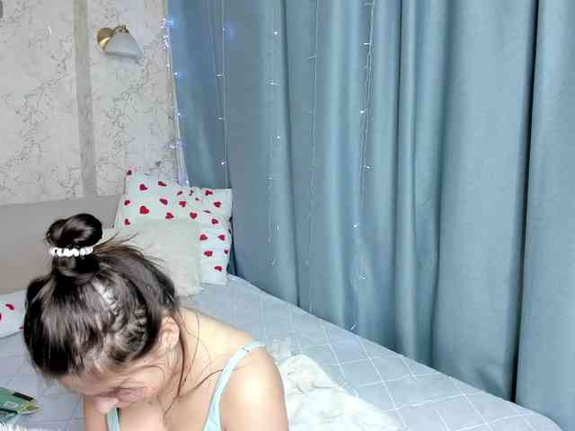KylieDaHatton webcam