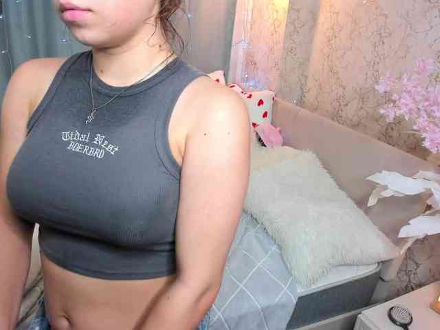 KylieDaHatton webcam