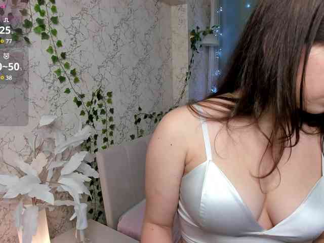 KylieDaHatton webcam