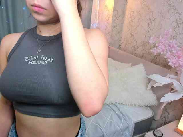 KylieDaHatton webcam
