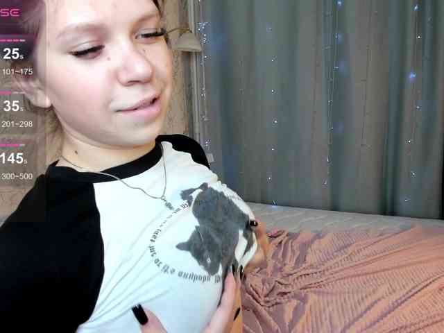 KylieDaHatton webcam