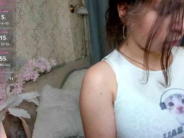 KylieDaHatton webcam