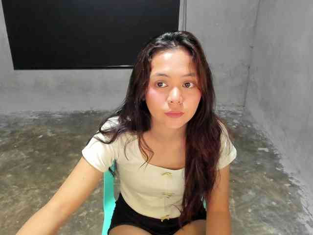 UCantResistME webcam