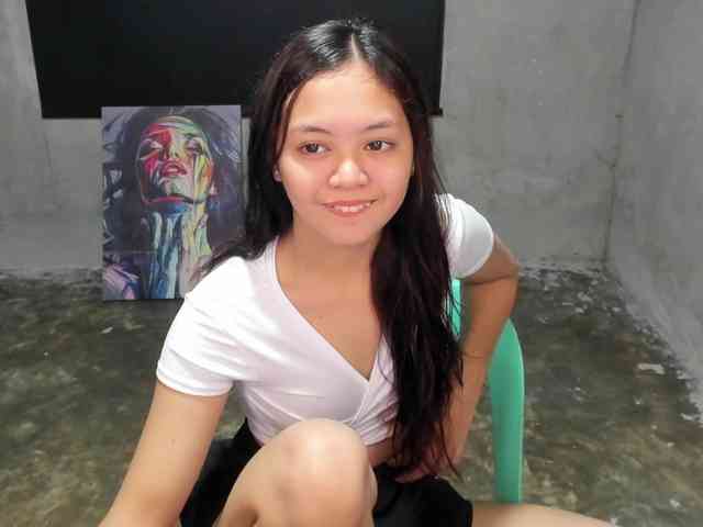 UCantResistME webcam