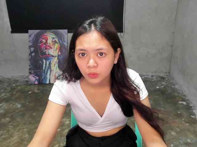 UCantResistME webcam