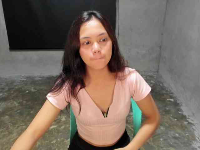 UCantResistME webcam