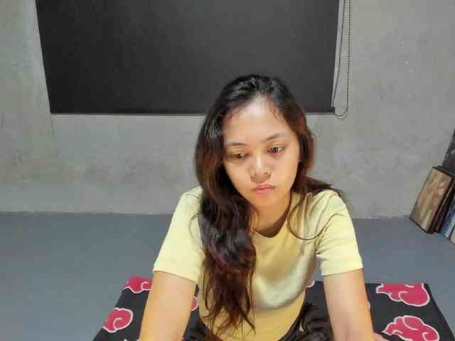 UCantResistME webcam