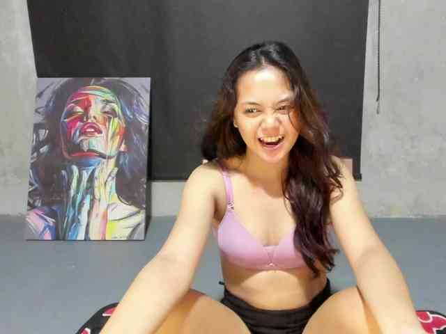 UCantResistME webcam
