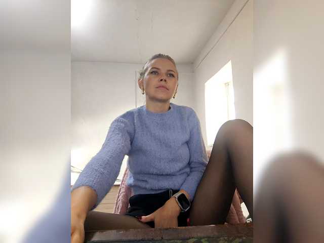 Victoria03 Live Cam on BongaCams