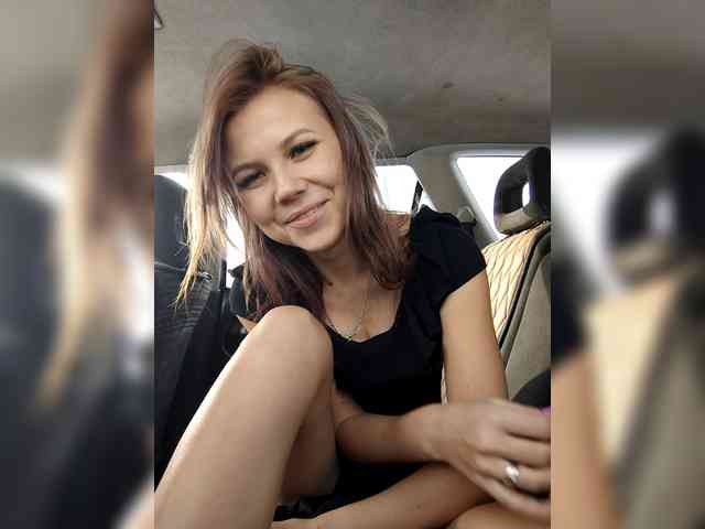 Tvoya_Vikusya webcam