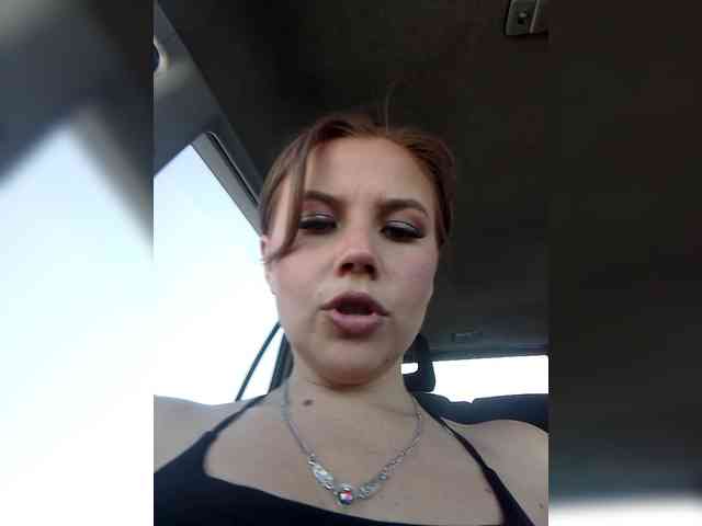 Tvoya_Vikusya webcam