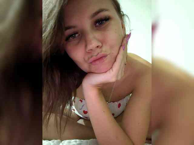 Tvoya_Vikusya webcam