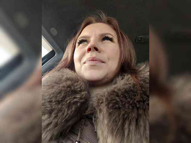 Tvoya_Vikusya webcam