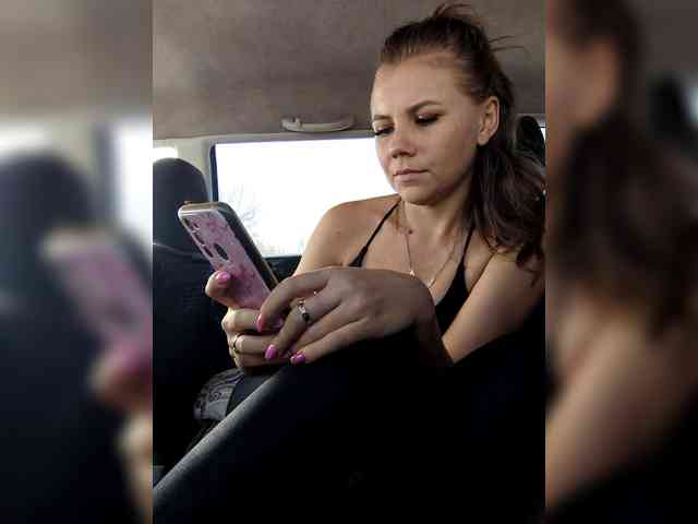 Tvoya_Vikusya webcam