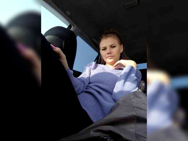 Tvoya_Vikusya webcam