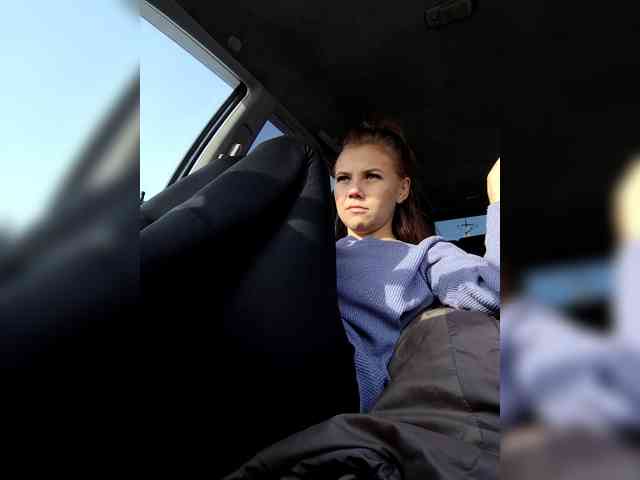 Tvoya_Vikusya webcam