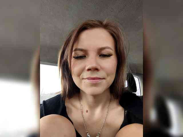 Tvoya_Vikusya webcam