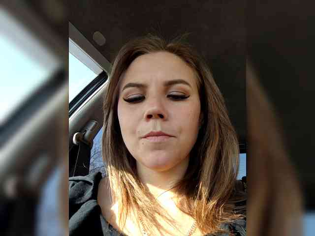 Tvoya_Vikusya webcam