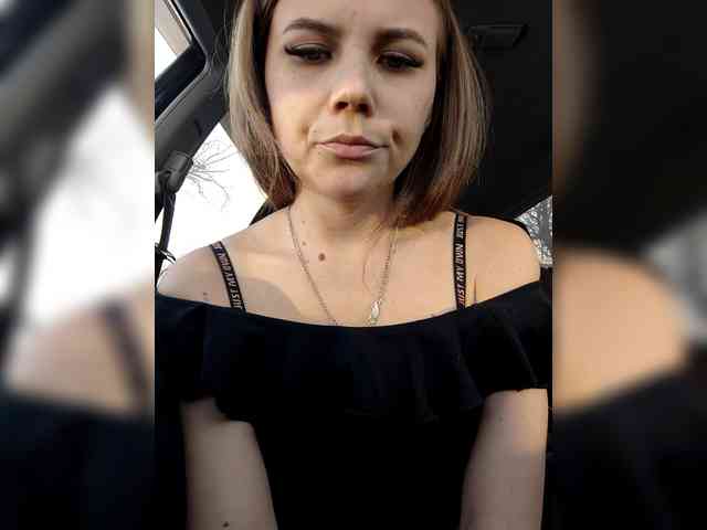 Tvoya_Vikusya webcam