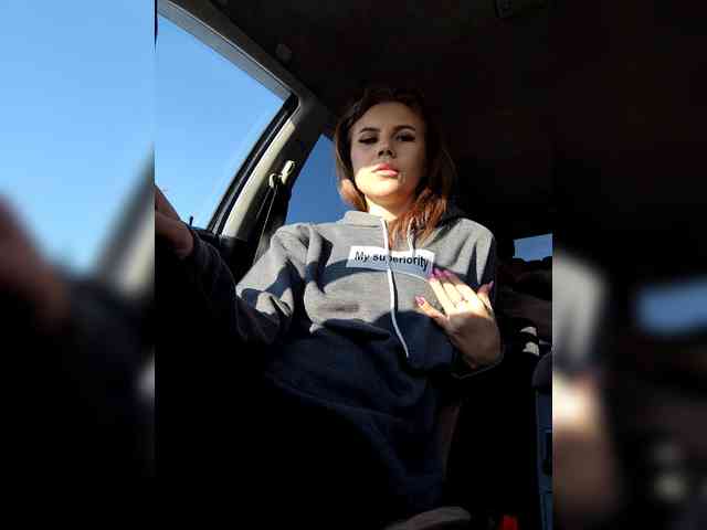 Tvoya_Vikusya webcam