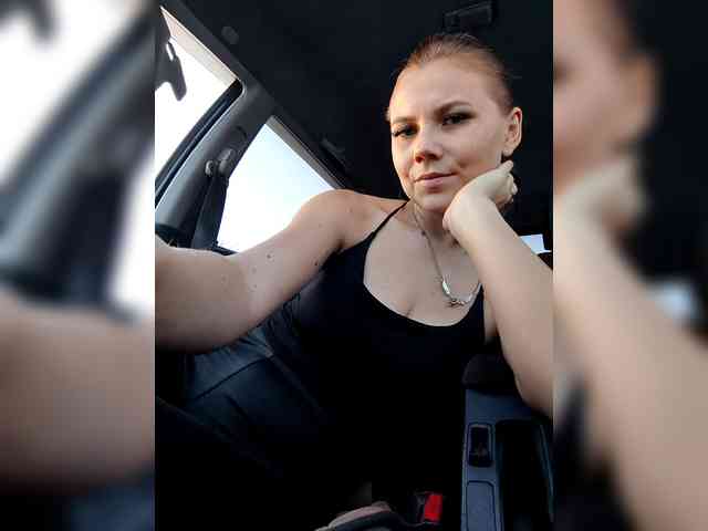 Tvoya_Vikusya webcam