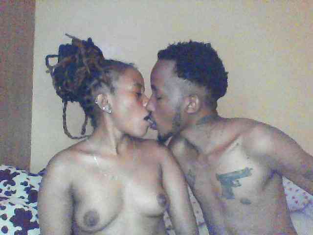 sweetdickpussy2 webcam