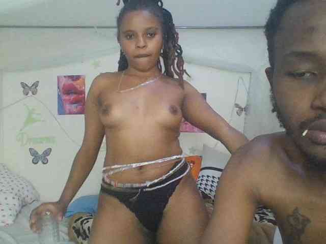 sweetdickpussy2 webcam