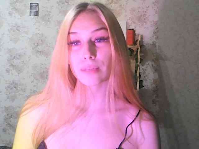 LollaXKiss webcam