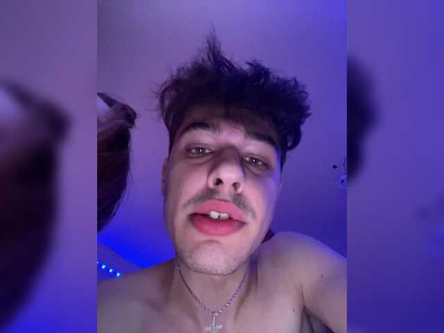  DRGMODELS chat room