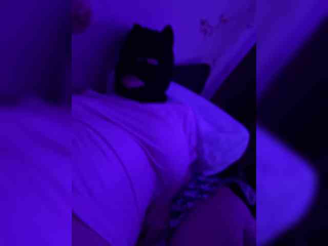 chat on live DRGMODELS