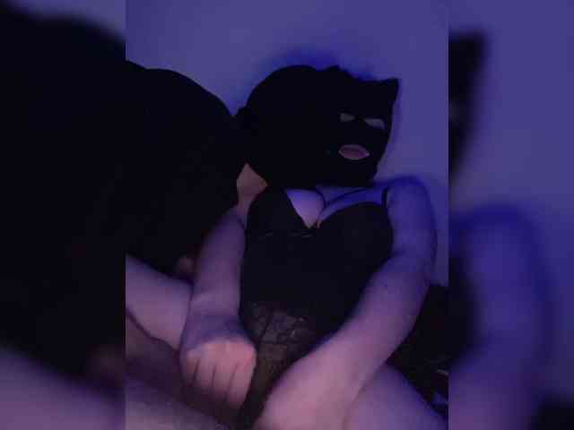 DRGMODELS Live Webcam on BongaCams