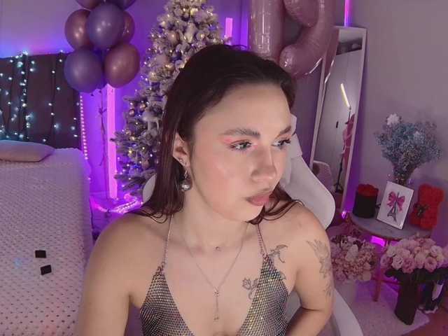 Lerochkaa's BongaCams show and profile