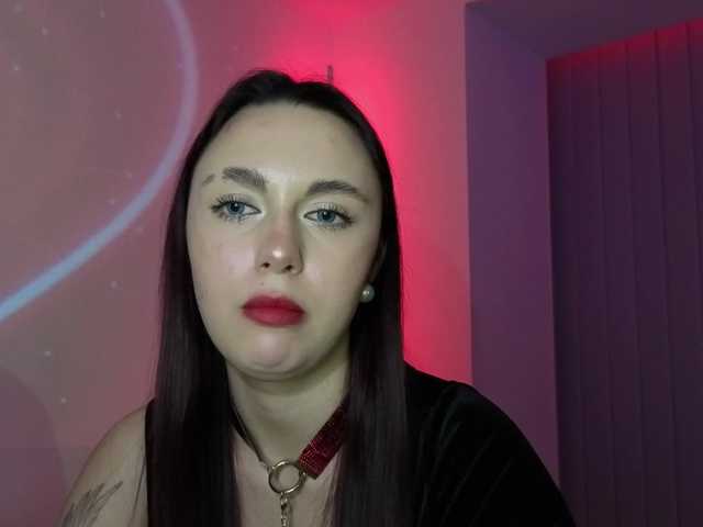 Lerochkaa's BongaCams show and profile