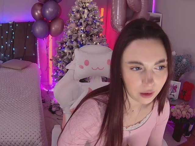 Lerochkaa's BongaCams show and profile