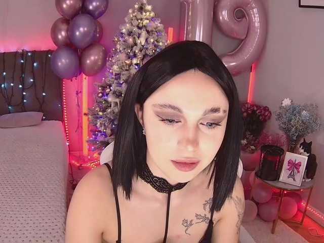 Lerochkaa's BongaCams show and profile