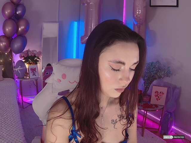 Lerochkaa's BongaCams show and profile