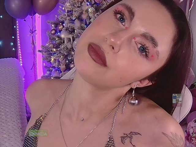 Lerochkaa's BongaCams show and profile