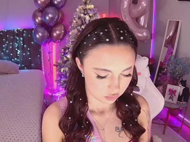 Lerochkaa's BongaCams show and profile