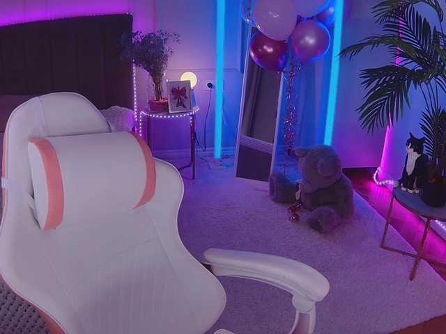 Lerochkaa's BongaCams show and profile