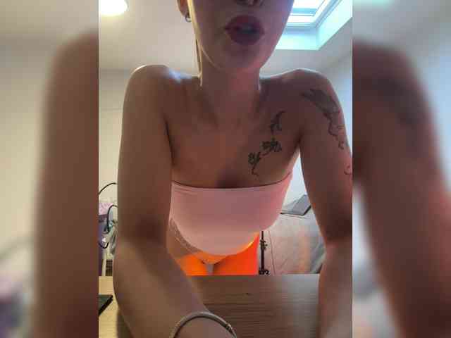Lerochkaa webcam