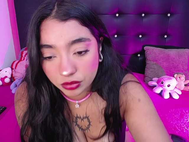 mollycurvyhot preview