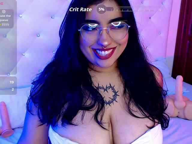 mollycurvyhot webcam