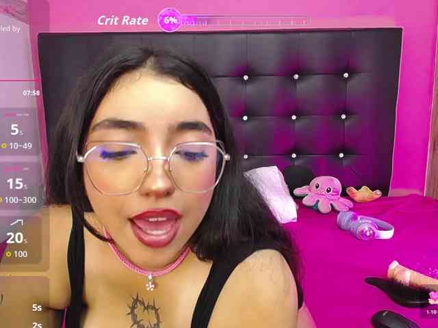 mollycurvyhot webcam