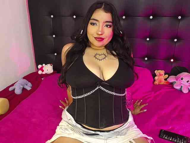 mollycurvyhot webcam