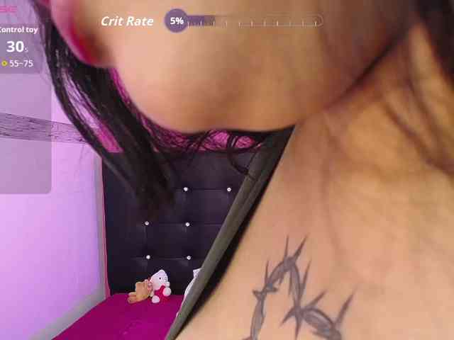 mollycurvyhot webcam