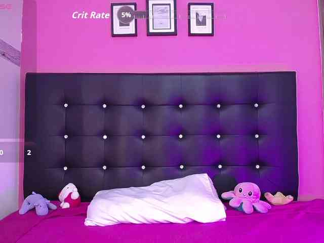 mollycurvyhot webcam