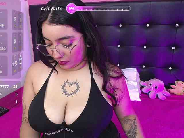 mollycurvyhot webcam