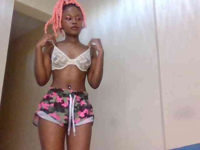 LillyGoddess webcam