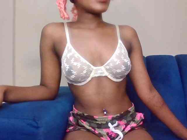LillyGoddess webcam