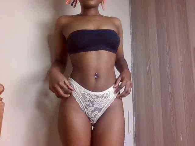 LillyGoddess webcam